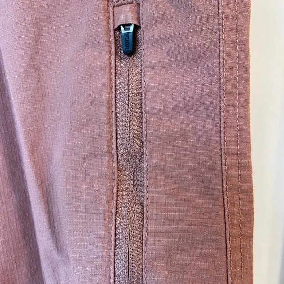 Vuori Womens Ripstop Pants Size Small Dusty Rose / Mauve - Picture 3 of 13